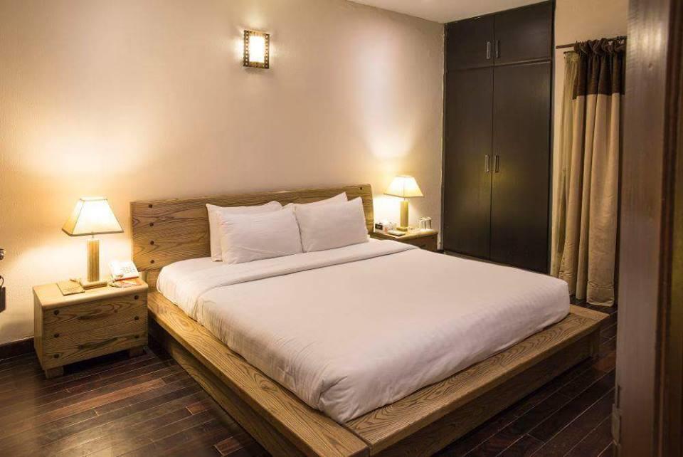 Maisonette Hotel & Apartments Lahore Exterior foto