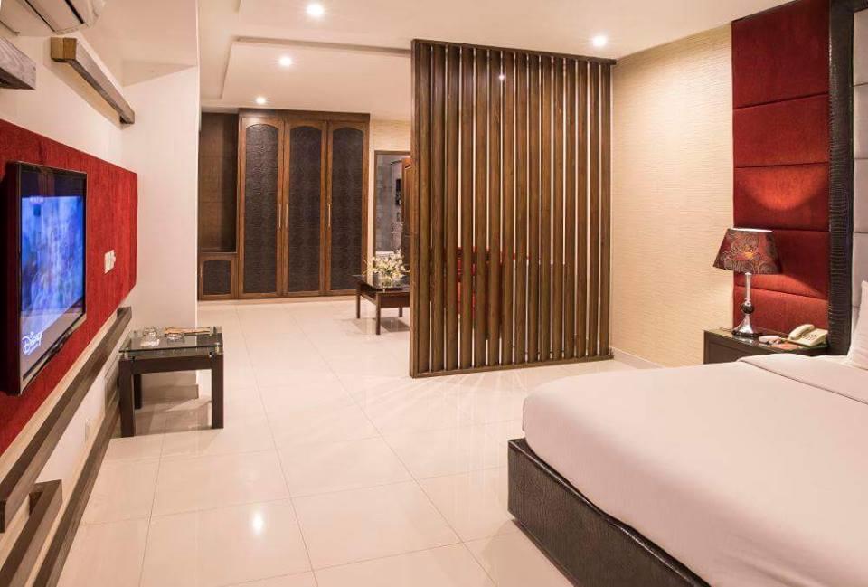 Maisonette Hotel & Apartments Lahore Exterior foto