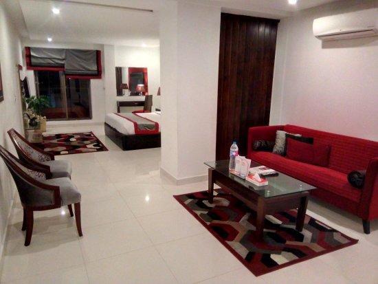 Maisonette Hotel & Apartments Lahore Exterior foto